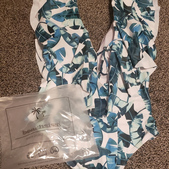 Brand New Swimsuit - Picture 5 of 7